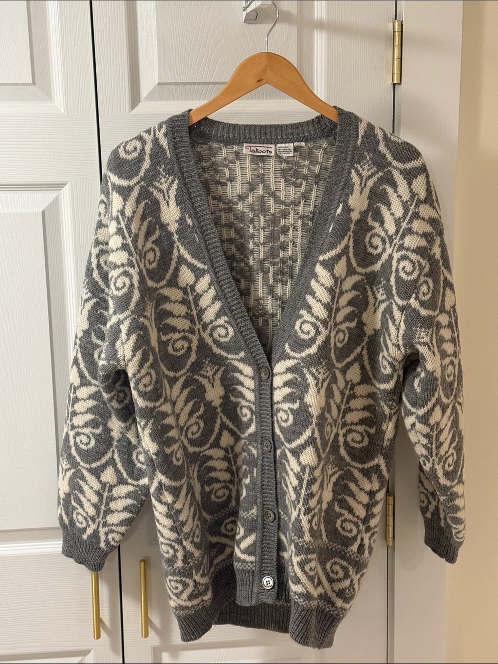 Talbots Gray & Cream Floral V-Neck Button Cardigan